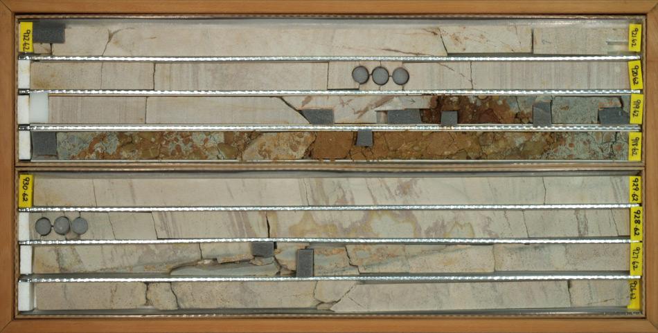 Die untersten Teile der Sedimentkerne haben eine Länge von 1 Meter und bestehen aus Sandstein. Bild: Hans Grobe, AWI/CRP