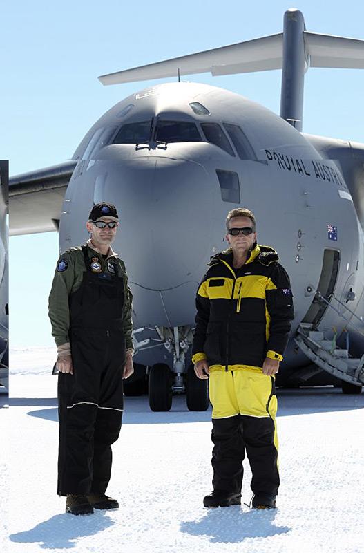 Generalmajor Richard Lennon und AAD-Direktor Dr. Nick Gales Foto: David Said /RAAF