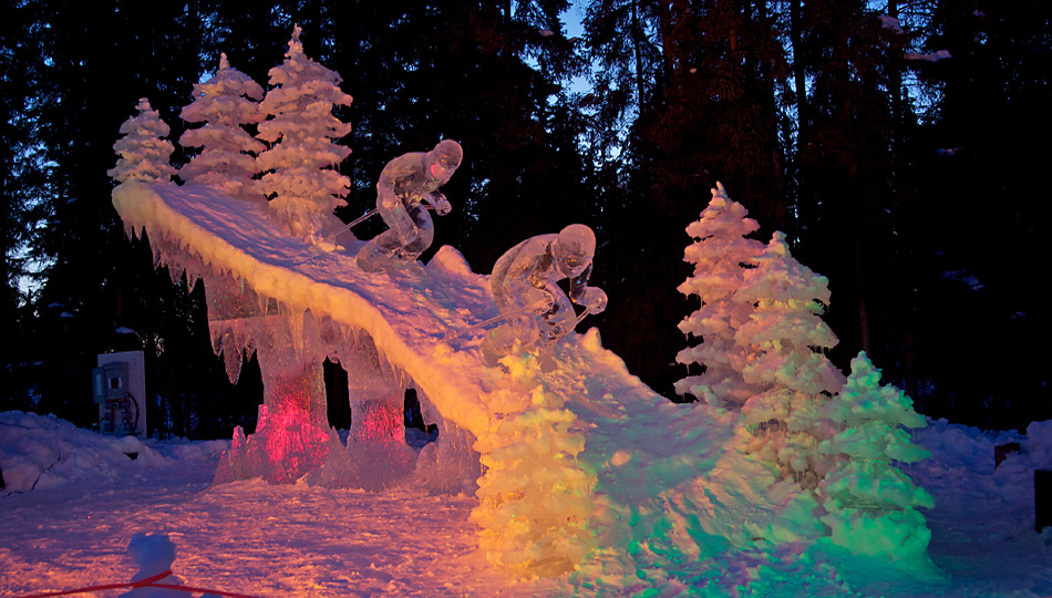 Extreme Ice, Qi Feng An and Di An, of China; Julio Martinez, Mexico; Aubrey Newton, USA, Foto: Ice Alaska, Rhonda Y Konicki