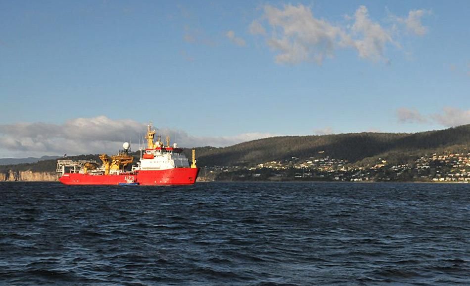 Der Besuch der britischen Marine in Hobart festigt die lange Tradition der antarktischen Zusammenarbeit